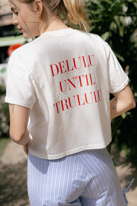 T-SHIRT DELULU